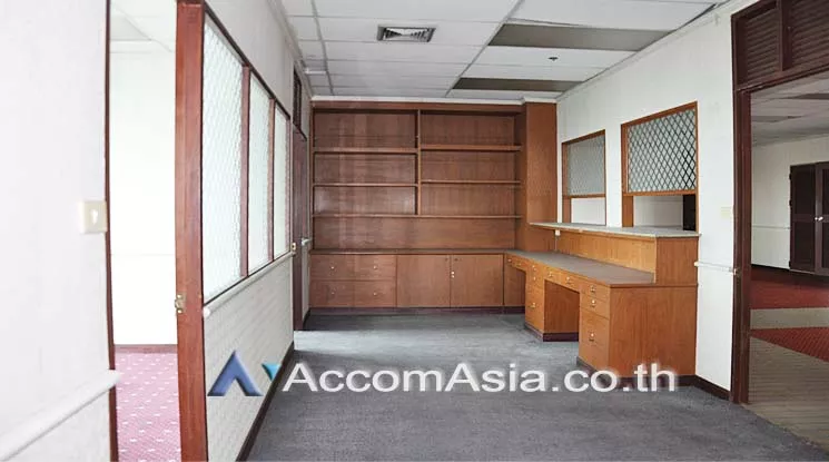 9  Office Space For Sale in Ratchadapisek ,Bangkok ARL Ramkhamhaeng at Charn Issara Tower 2 AA14915
